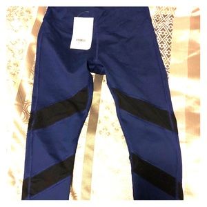 NWT Fabletics Leggings